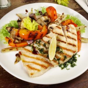 Treat Jewel Leigh to Dinner